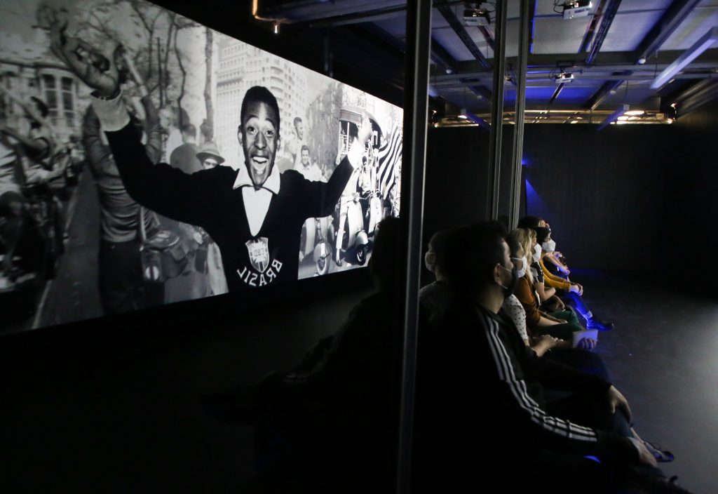 Museu do Futebol faz exposição para homenagear os 80 anos de Pelé