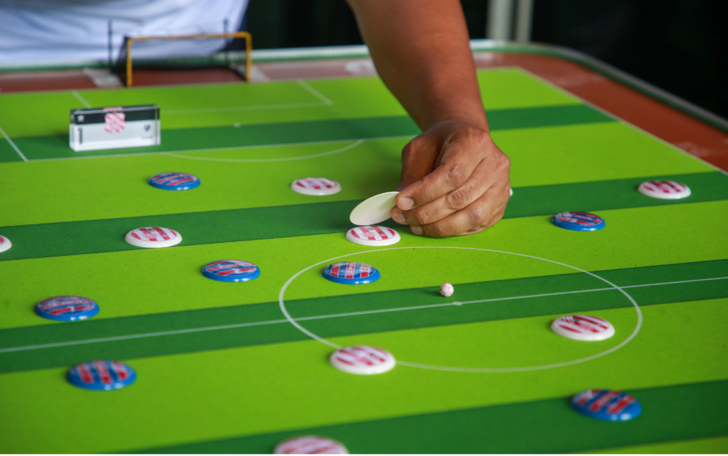 mesa de futebol de botão
